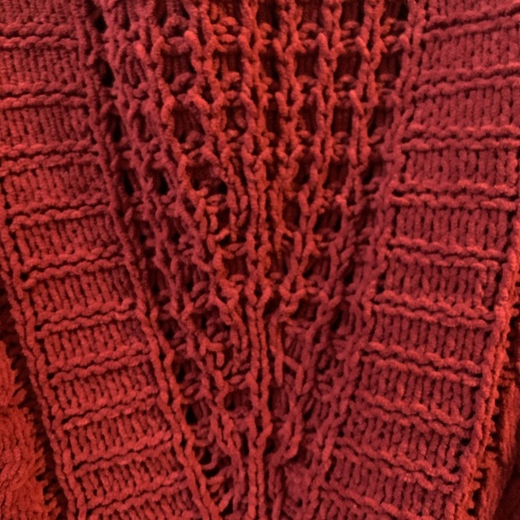 Red Boutique Sweater - Size Small - Picture 4 of 5